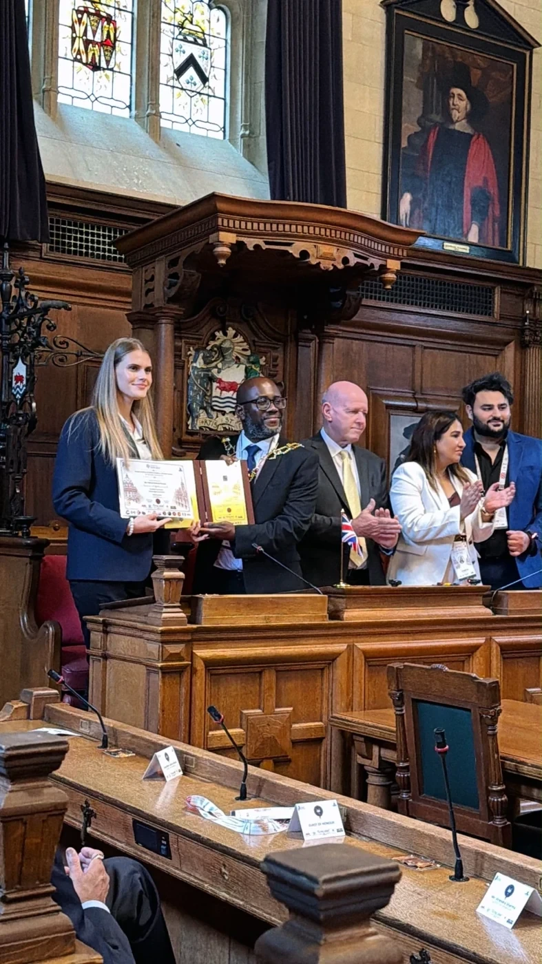 Polina Poloziuk Poloziuk · Premio Nelson Mandela · Oxford, 2026.